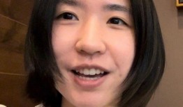 吃瓜女网红图片高清壁纸,揭秘网红吃瓜瞬间高清壁纸背后的故事