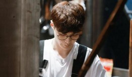 张艺兴工作人员爆料视频