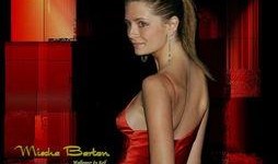 英国女明星爆料长胖视频,勇敢面对身材变化，展现真实自我