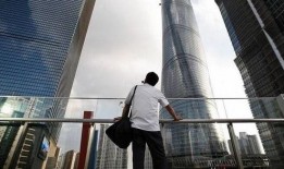 哈尔滨江边爆料事件视频,真相与争议交织的现场直击